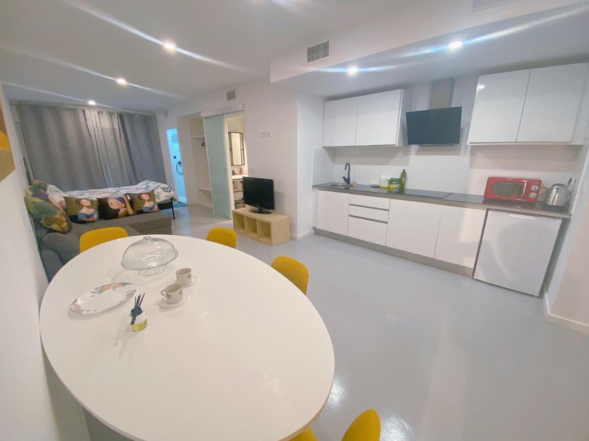 Hug Hotel2022 El Carrer del Canonge Eksteriør bilde